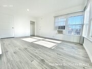 Photo - 1518 Laurel Canyon Blvd