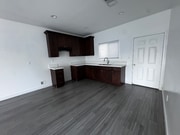 Photo - 372 W 9th St