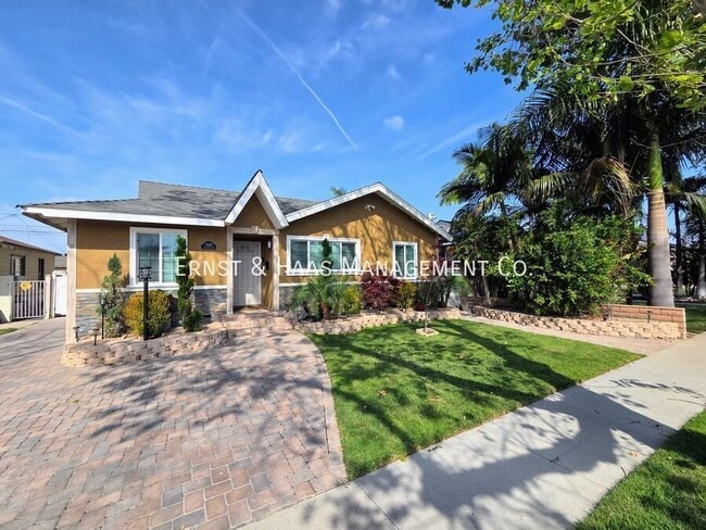 Photo - 4449 Shadeway Rd