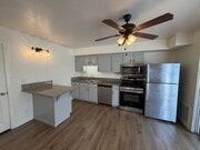 Photo - 3145 Keats St