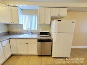 Photo - 1273 W 39th St