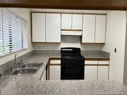 Photo - 550 West Stocker Street Apartments