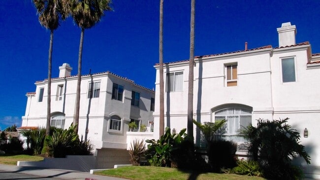 Stunning Updated & Spacious 3-Level Townho... - Stunning Updated & Spacious 3-Level Townho... House