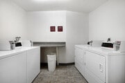 Laundry - 655 Kelton Ave
