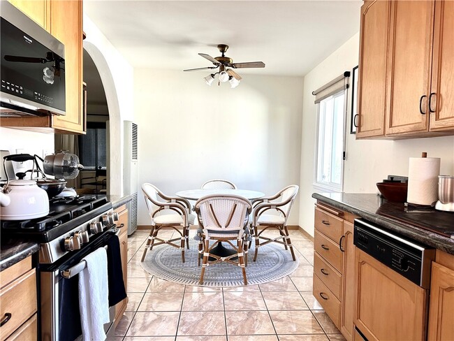 Photo - 12949 Panama St