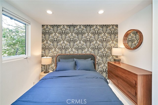 Photo - 8457 Ridpath Dr