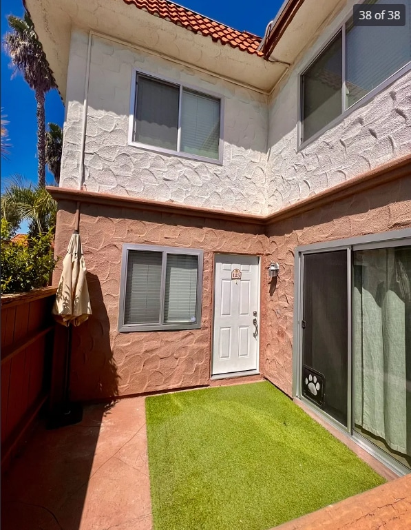 Photo - 10235 Madrid Way