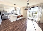 Photo - 511 Meyer Ln