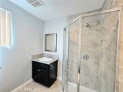 Photo - 715 W 58th St