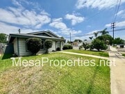 Photo - 677 E Highland Ct House