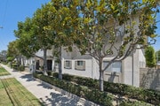 Photo - Mardi Gras Apartments