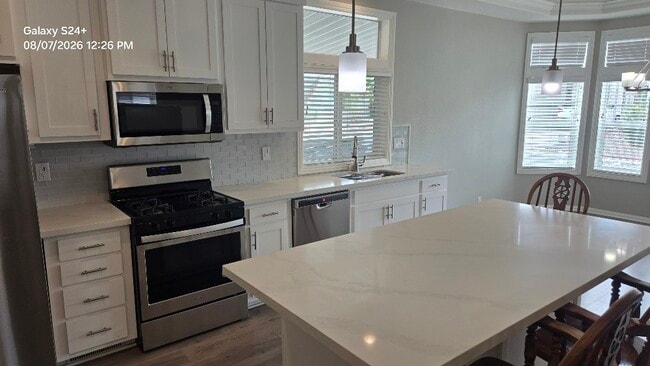 Photo - 1361 Shadowglen Way