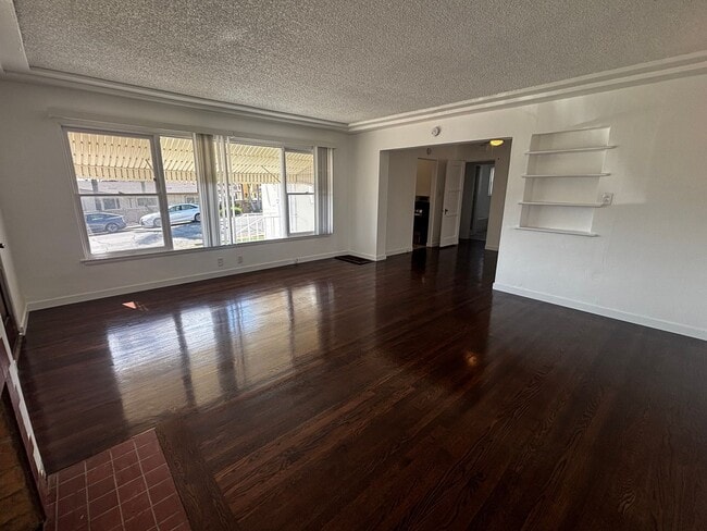 Photo - 3689 Moultrie Ave