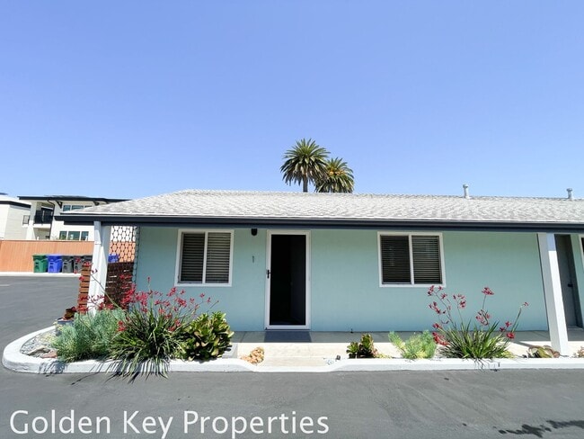 Building Photo - Beautifully Updated 2 Bedroom in Prime Carlsbad Village Location! Unit #1
