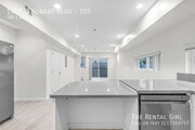 Photo - 1409 N Hobart Blvd Townhome