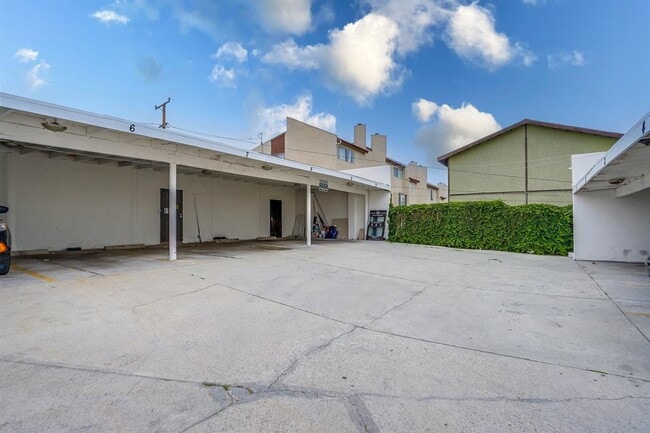 Photo - 343 Warren Ln (B)