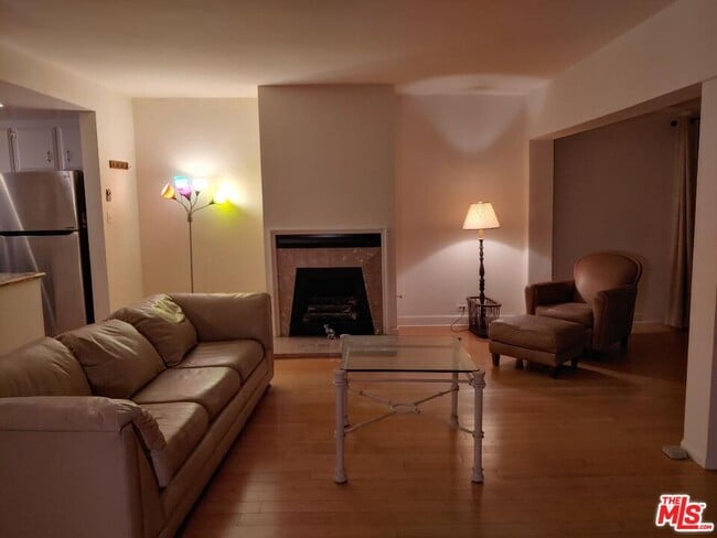 Photo - 23918 De Ville Way Unit B