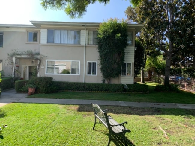 Photo - 1214 S Bronson Ave