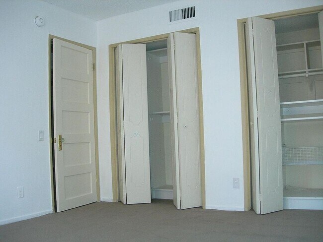Photo - 7270 Hillside Ave Unit In hart of Hollywood 2 bedroom