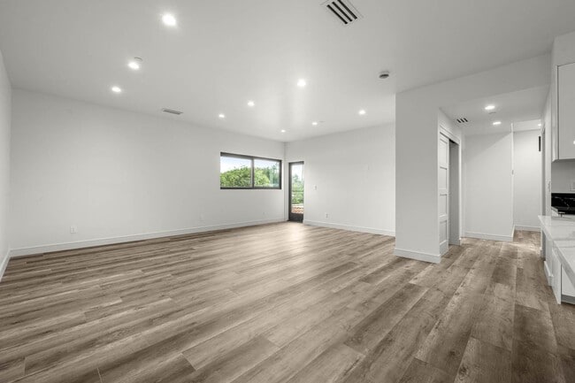 Photo - 1920 S Sherbourne Dr Unit 1922