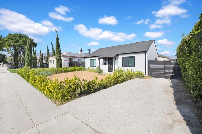 Photo - 2206 N Brighton St