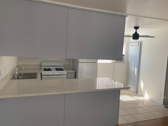 Photo - 147 S Avenue 56