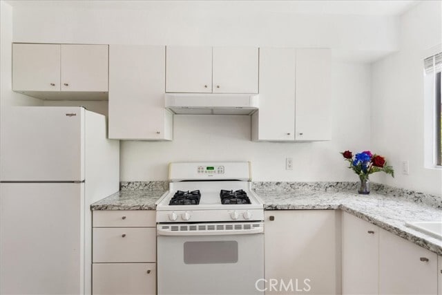 Photo - 162 Tamarisk St
