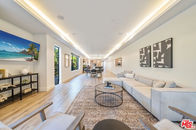 Photo - 1903 S Bedford St