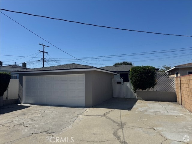 Building Photo - 4213 166th St Rental