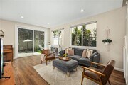 Photo - 3 bedroom in Gated Victoria Community! House