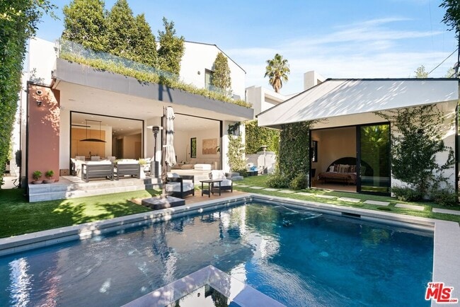 Building Photo - 6258 Drexel Ave