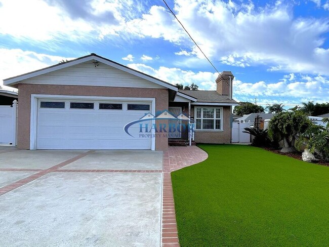 Building Photo - 1226 W Don St