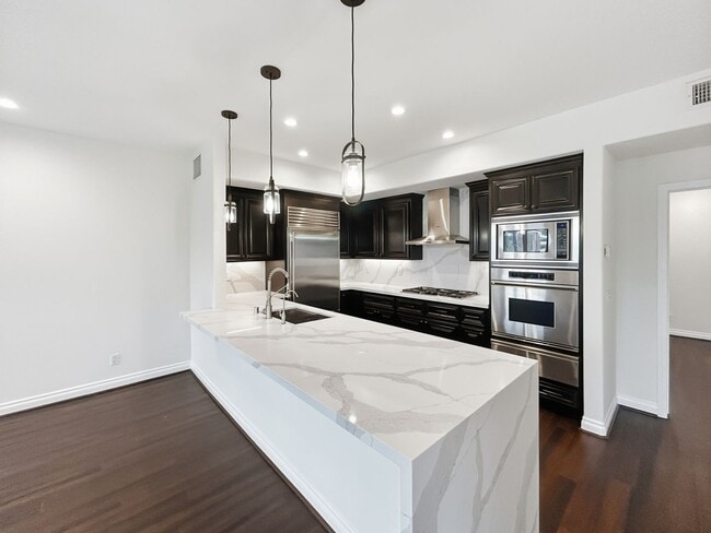 Photo - Beautiful 3BD/3.5BA W/ A/C and 2-Car Attached Garage in Hillcrest!