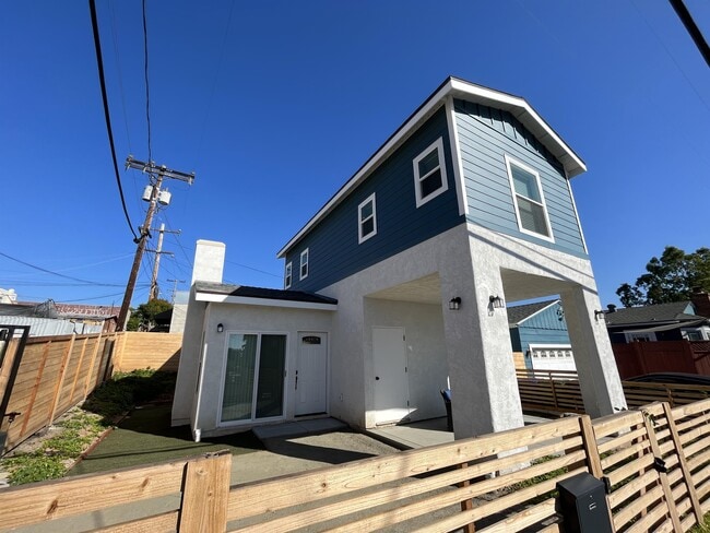 Photo - 4471 56th St