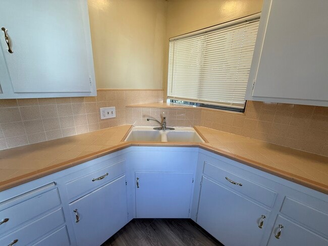 Photo - 330 E Fairview Ave Unit #3