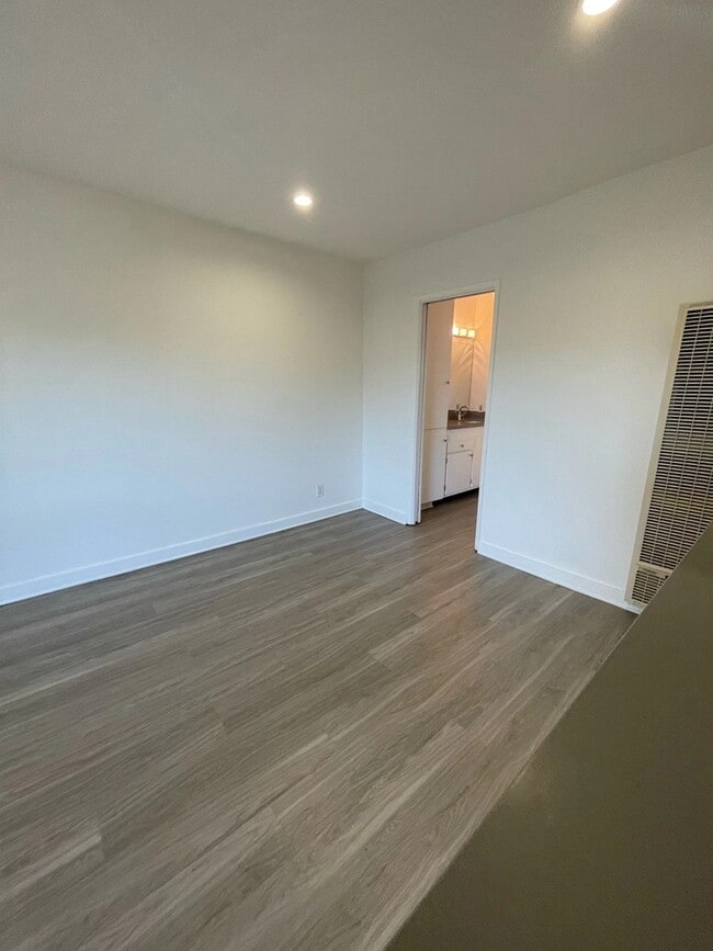 Photo - 5307 Sepulveda Blvd Unit 101