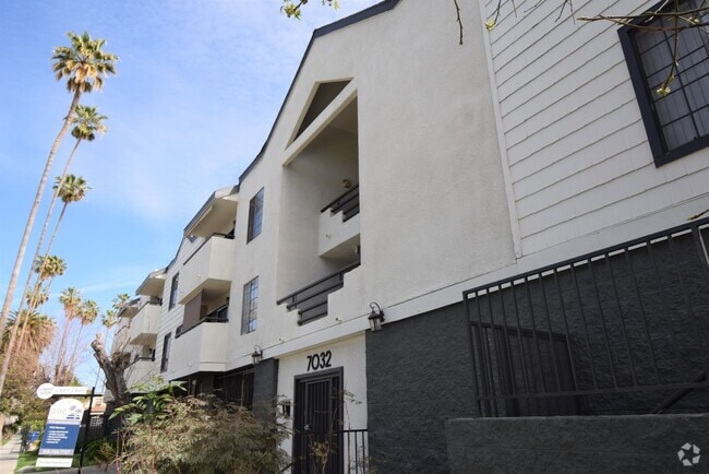 Building Photo - 7032 Remmet Ave Rental