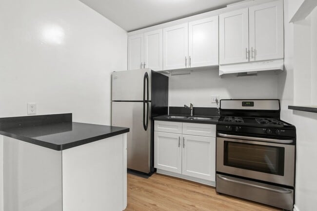 Photo - 1432 16th St Apartment Unit 06