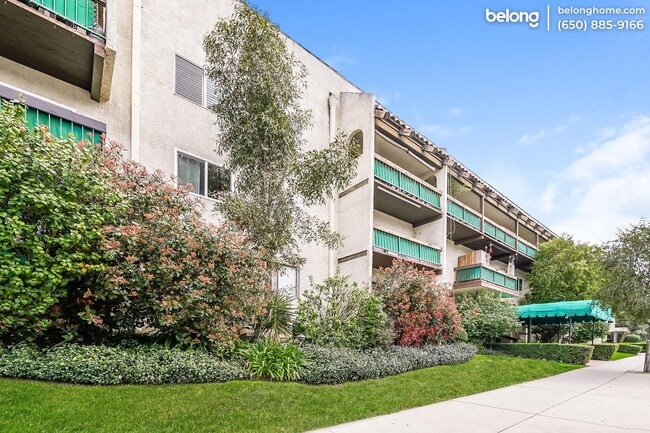 Photo - 5460 White Oak Ave Unit G338