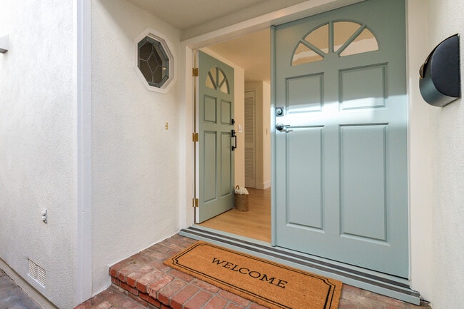 Photo - 1504 N Poinsettia Ave