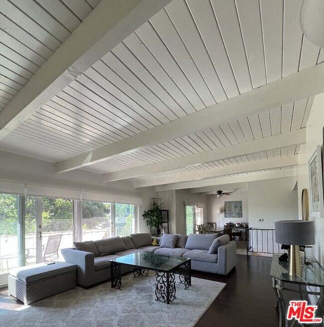 Photo - 640 Cavanagh Rd