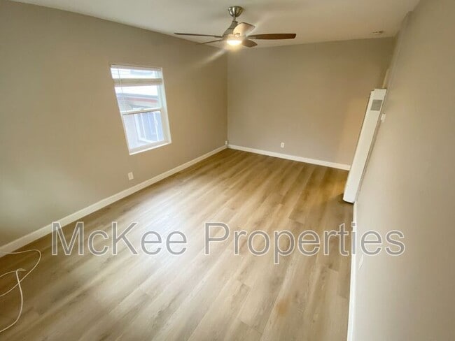 Photo - 4175 Euclid Ave