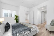 Photo - Decollage Apartments