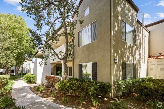 Building Photo - 24474 Valle Del Oro Rental