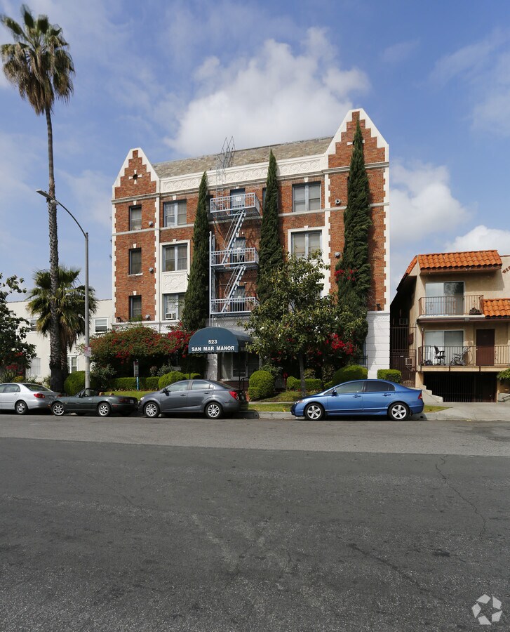 San-Mar Manor - San Mar Manor Apartments