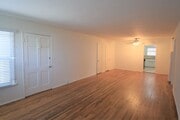 Photo - 11645 Moorpark St Apartment Unit 03