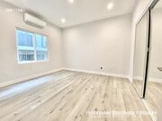 Photo - 141 N Swall Dr Unit 5