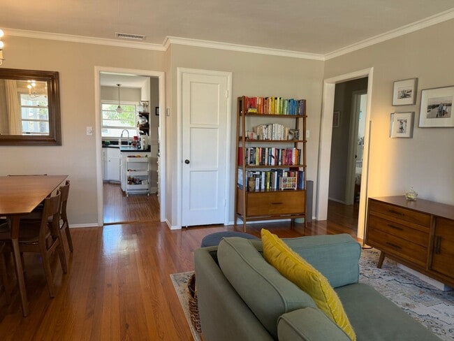 Photo - 3 bd 2 ba, House With Backyard (Coronado 92118)