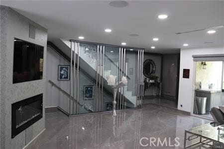 Building Photo - 9419 Via Patricia Via