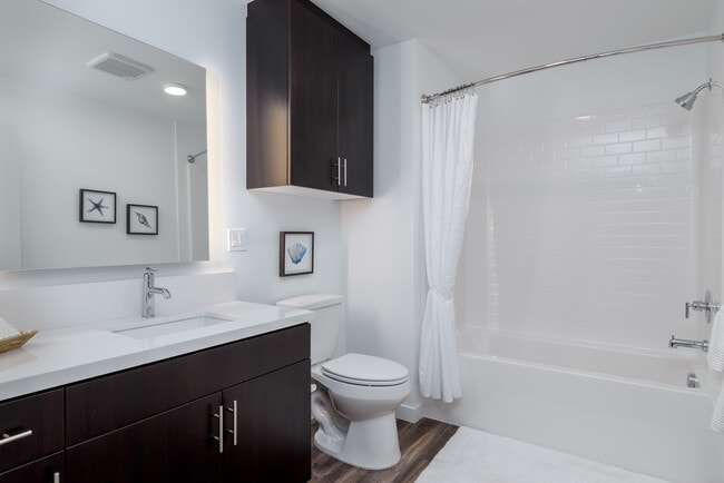 Bathroom - Vantage Apartments